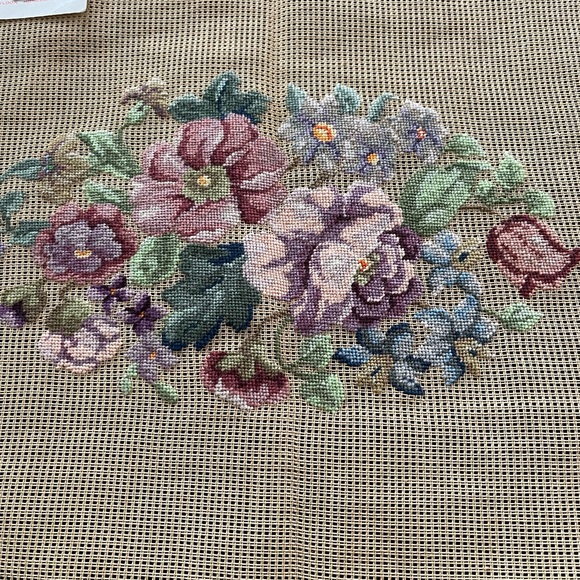 Counted cross-stitch 12” BY 12” BEAUTIFUL FOR PILLOW CASE - Picture 4 of 7